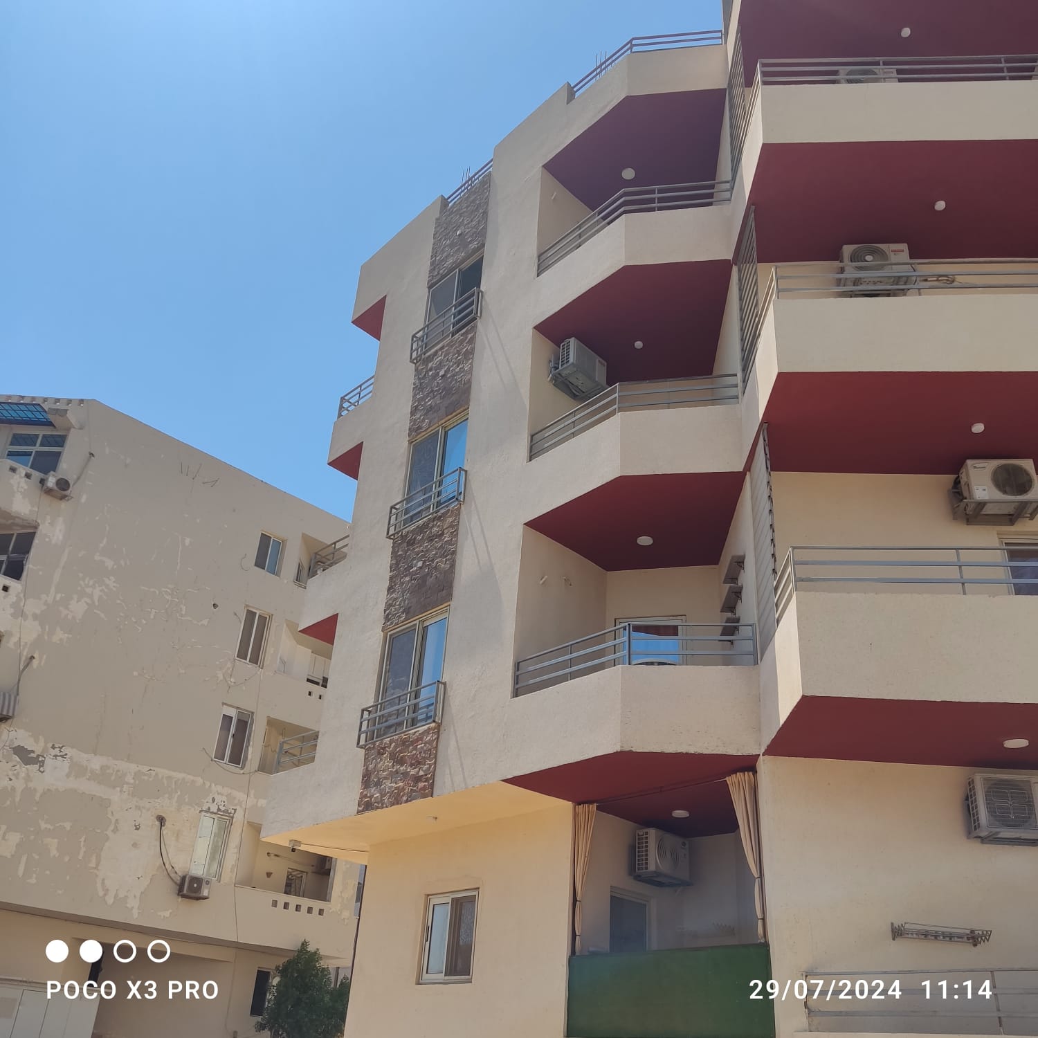 1457  sea view apartment in compound in ahya area