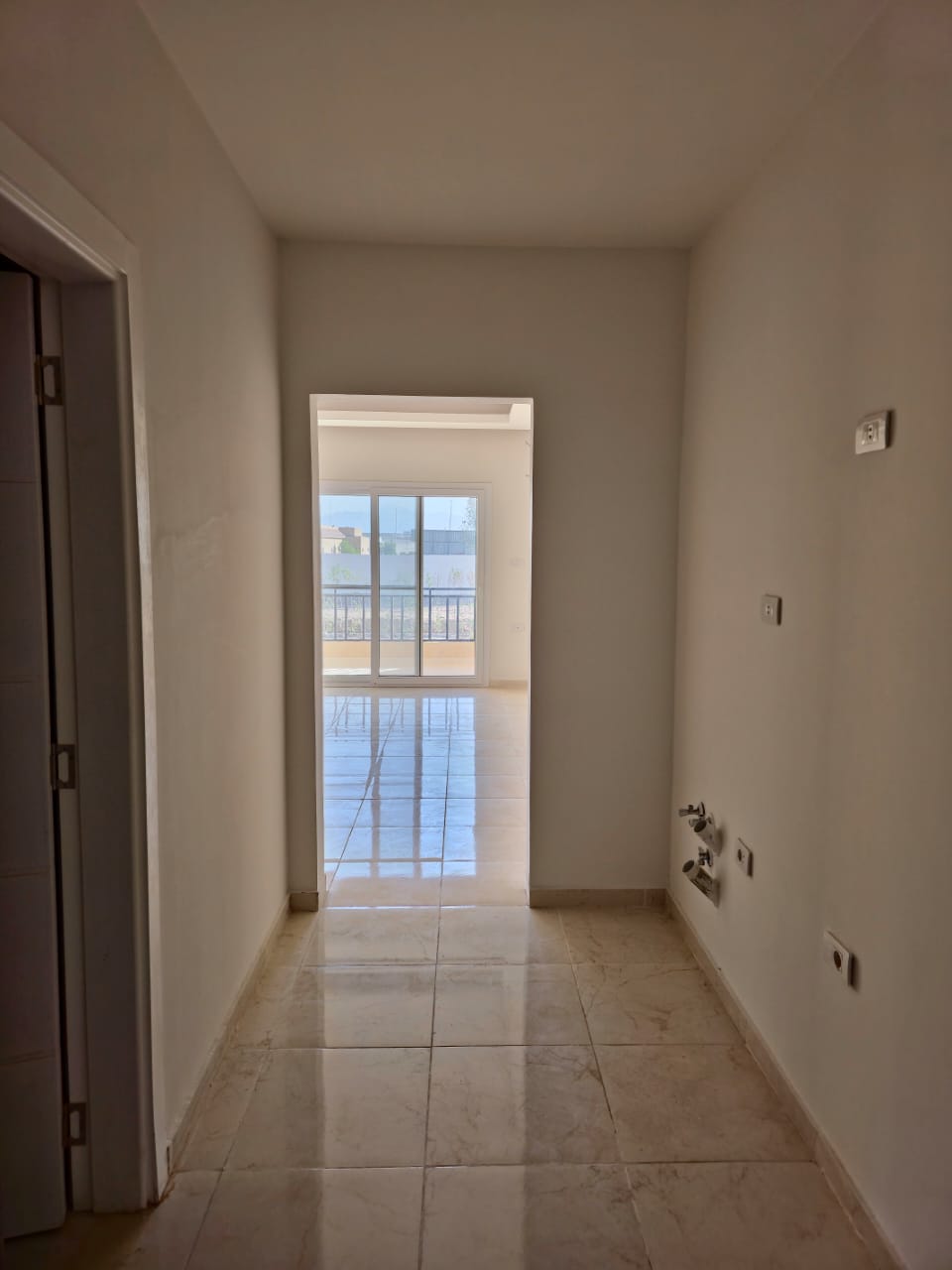 1476 Beachfront apartment in Selena Bay in Al-Ahya area