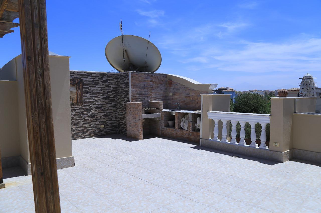 1487 Villa for Sale in Compound in Mubarak 7