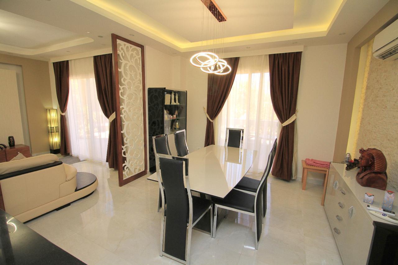 1487 Villa for Sale in Compound in Mubarak 7